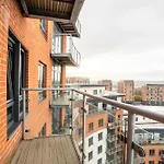 On The River - Sleeps 10 - *