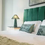 On The River - Sleeps 10 - Apartamento