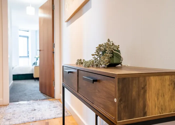 아파트 On The River - Sleeps 10 - *