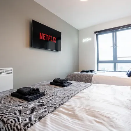 On The River - Sleeps 10 - Apartament